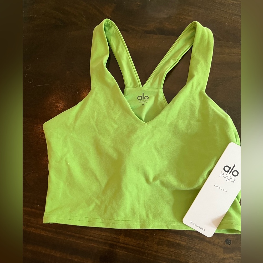 NWT Alo yoga real bra tank in size medium. Green apple